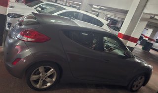 Hyundai Veloster 2012