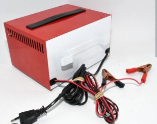 Cargador Baterías Ferve F-806