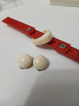 Set antico e prezioso, anello e orecchini