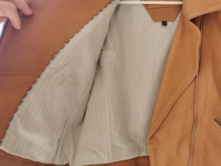 Cazadora cuero Massimo Dutti beige