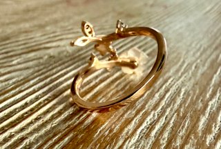Anello regolabile fiore zirconi oro