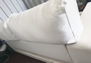 Sofá marca Acomodel 100% Piel Blanco Deslizante