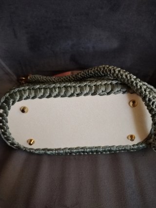 Borsa uncinetto verde con catena oro