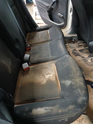 ASIENTOS TRASEROS Peugeot 208 (01.2012->)