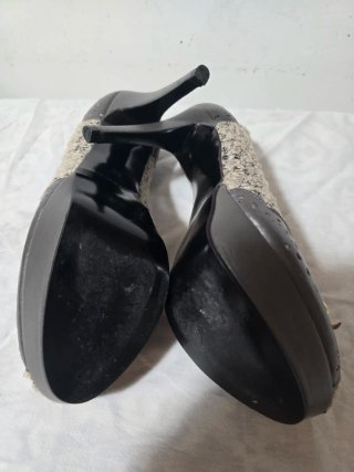 Tacones grises y dorados talla 38