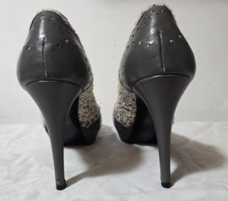 Tacones grises y dorados talla 38