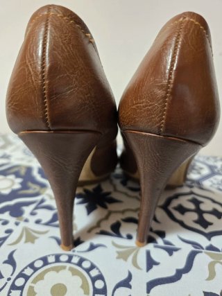 Tacones Marrones Talla 38