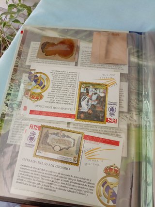 Libro Cien Años del Real Madrid Sellos Oro