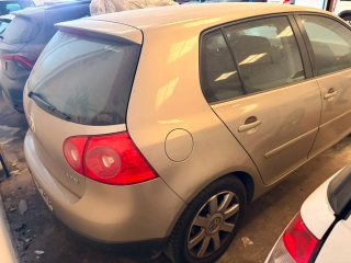 Volkswagen Golf 2005