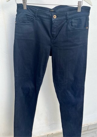 Pantalones azul marina chica pitillo talla 42