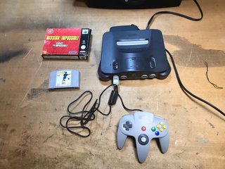 Console Nintendo 64 Grigia + Controller + Gioco