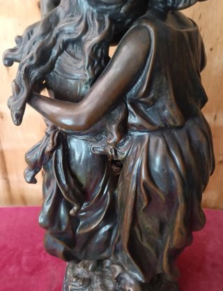 Escultura de bronce Moreau