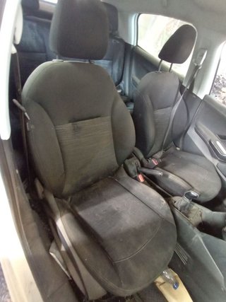 ASIENTO DELANTERO DERECHO Peugeot 208 (01.2012->)