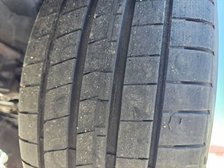 NEUMATICO BMW SERIE 3 BERLINA (E90) 204D4 22545R1