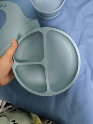 Set cucina per bambini: bavaglino, piatto e ciotola