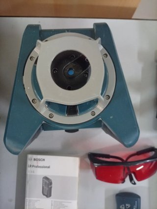 Nivel Láser Bosch GRL 300 HV + Accesorios