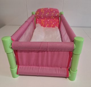 Cuna Nenuco para muñecas + bebé blando NENUCO