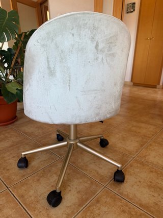 Taburete terciopelo con ruedas y altura regulable
