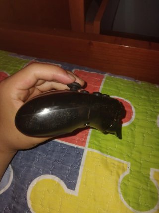 Mando de videojuegos negro