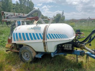 Carro herbicida  15m 3 boquillas con antideriva.