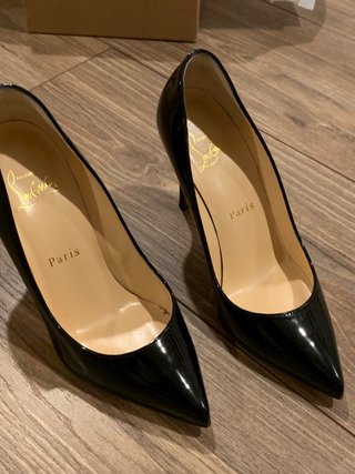 Christian Louboutin Talla 35  Pigalle 100 patent