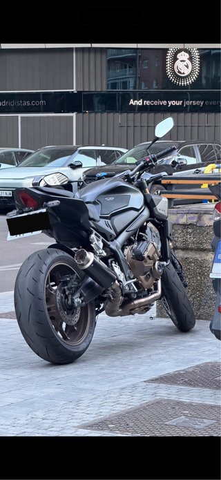 Honda CB650R 2025 E-CLUTCH Neo Sports Cafe 7000 km