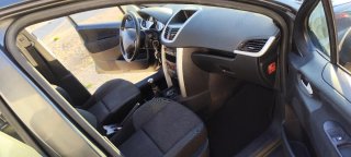 Peugeot 207 2011