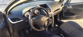 Peugeot 207 2011
