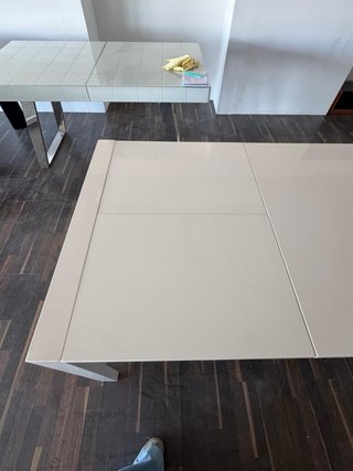 Tavolo da pranzo in legno bianco