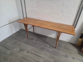 Mesa de madera