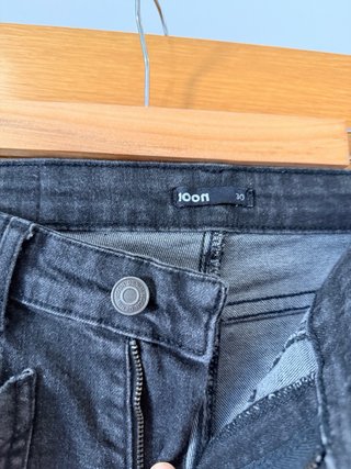 Pantalón vaquero campana negro noon talla 30/32