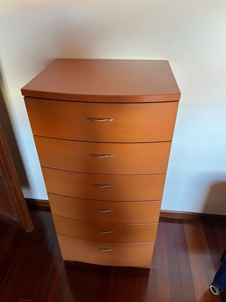 Dormitorio completo: 2 mesillas, 2 cómodas, 1 cama