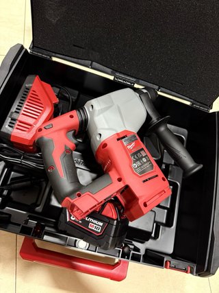 Milwaukee M18 BLH Martillo Rotativo