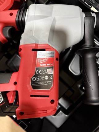 Milwaukee M18 BLH Martillo Rotativo
