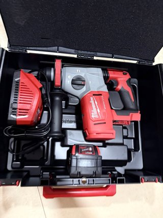 Milwaukee M18 BLH Martillo Rotativo