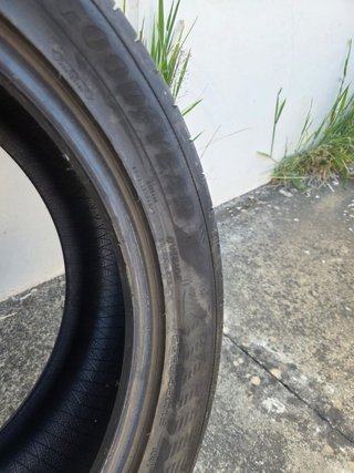 Neumático 255/45 R19.  104Y DOT 0425