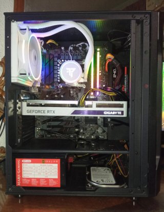 PC I7 12700K, 16GB, RTX 3060 12GB.