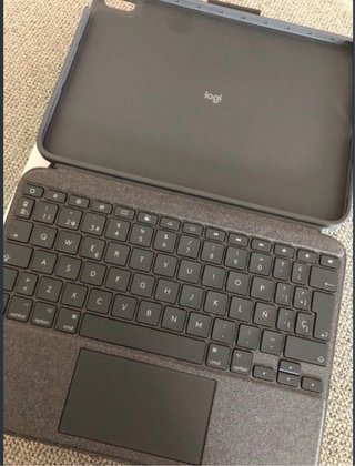 Logitech Combo Touch iPad A16