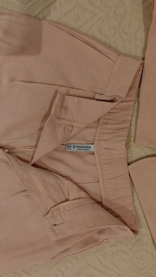 Traje de chaqueta y pantalón rosa