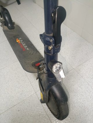 Patinete Eléctrico Red Bull Racing