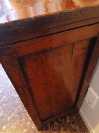 Mueble chino antiguo rojo