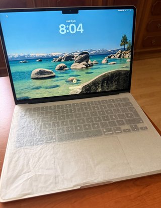 MacBook Air 13 M3 8GB RAM 256GB SSD
