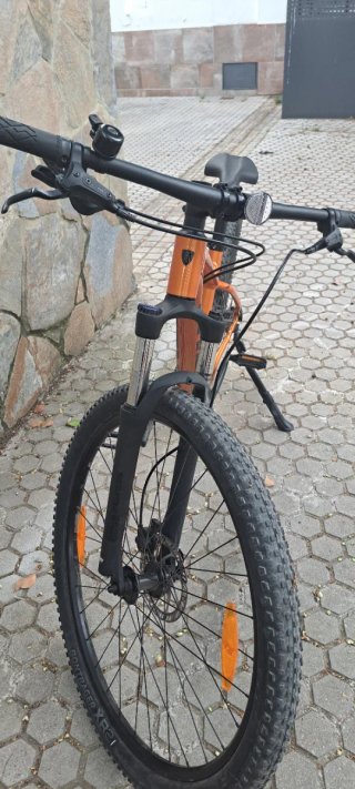 Bicicleta Trek Marlin 6 Naranja