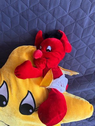 Peluche grande estrella y demonio bebe