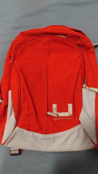 Mochila Roja y Gris