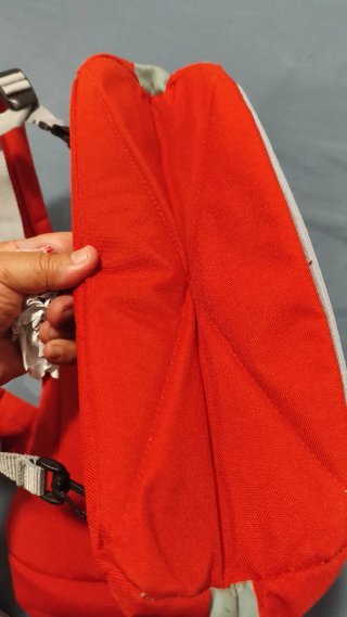 Mochila Roja y Gris