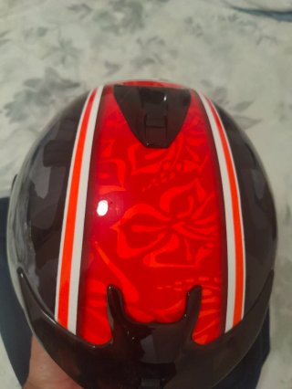 Casco Arai camouflage con visiera blu