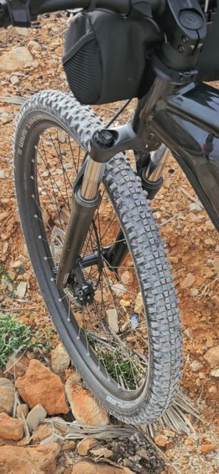 Bicicleta MTB CUBE Eléctrica
