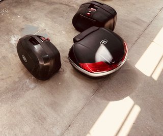 Maletas Givi + Baúl con herrajes  Kawasaki er6n