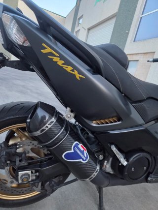 Yamaha T-Max 530 Maxi Scooter Negra/Gris